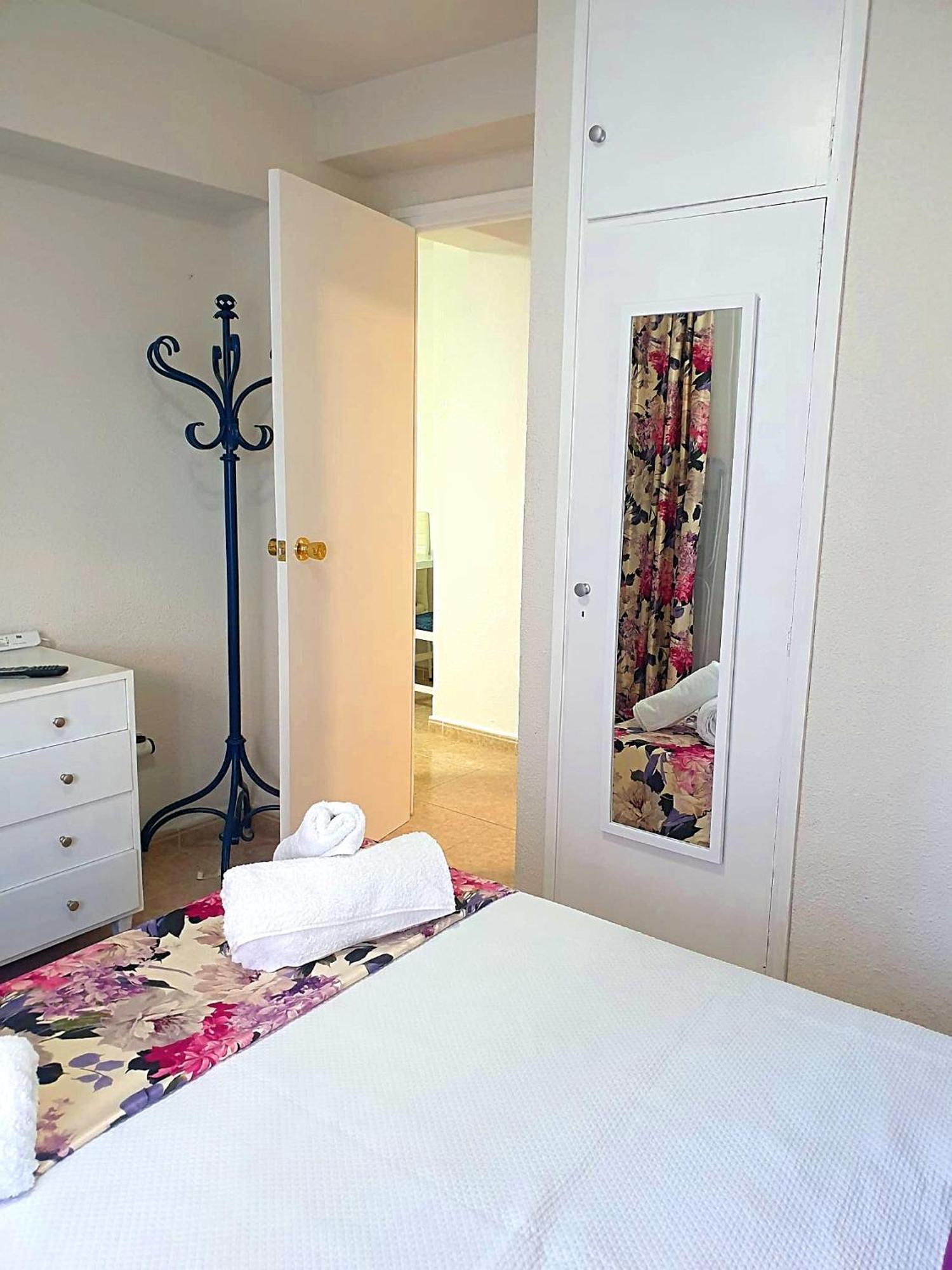 Three Bedrooms Apart In Benidorm Near Beach And Strip Kültér fotó